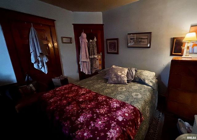 144 SUMNER Street, Galesburg, IL 61401