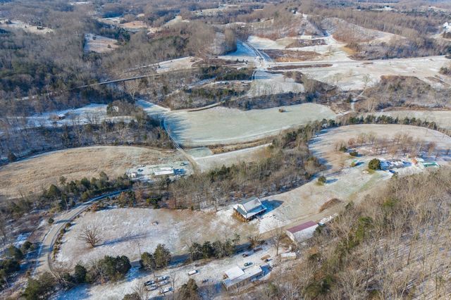 1237 Burton Williams Road, Irvine, KY 40336