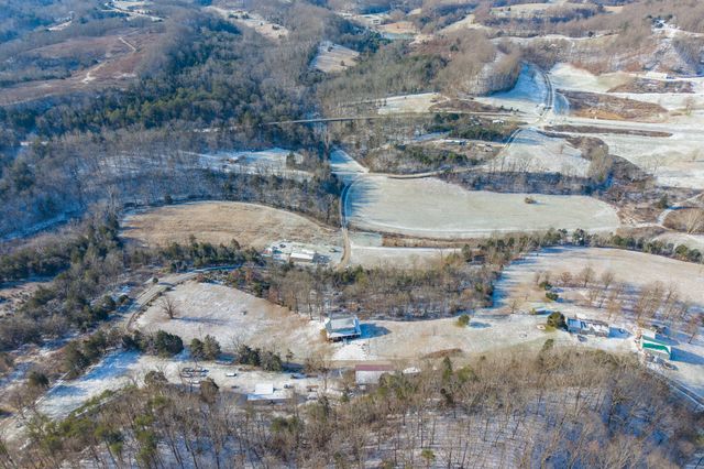 1237 Burton Williams Road, Irvine, KY 40336