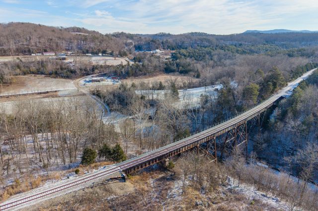 1237 Burton Williams Road, Irvine, KY 40336