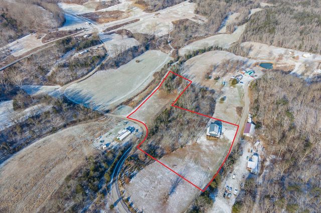 1237 Burton Williams Road, Irvine, KY 40336