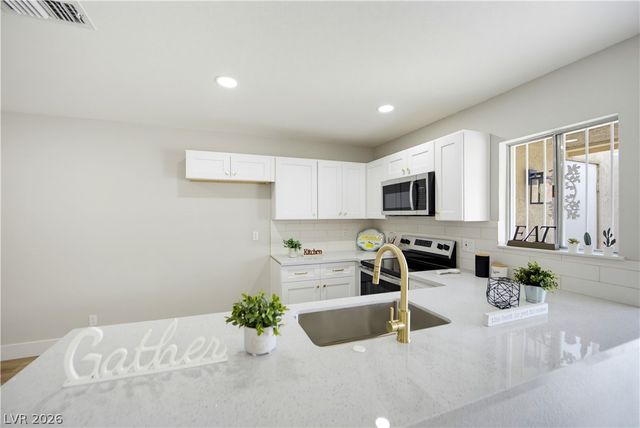 2556 Paradise Village Way, Las Vegas, NV 89120