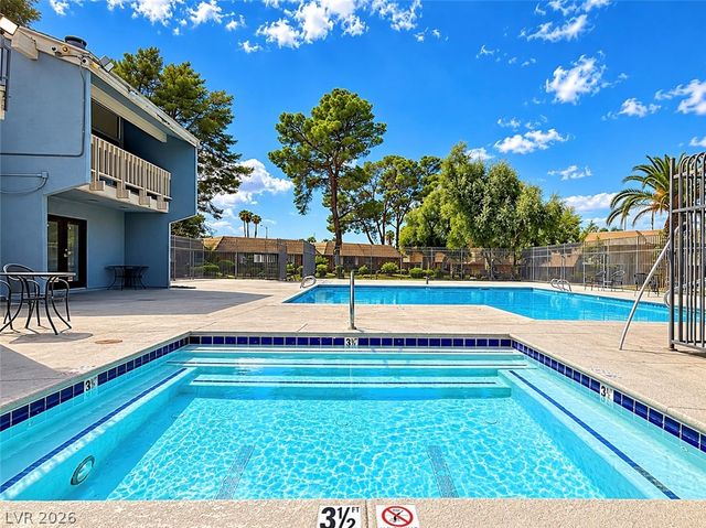 2556 Paradise Village Way, Las Vegas, NV 89120