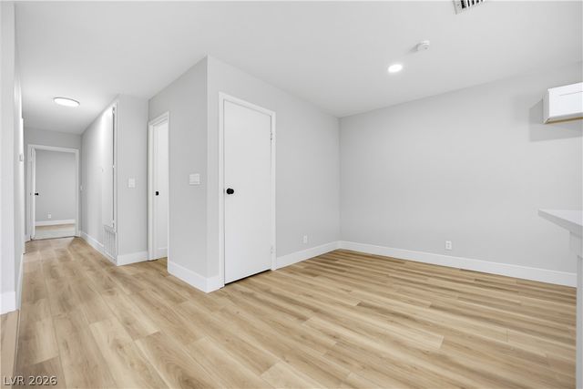 2556 Paradise Village Way, Las Vegas, NV 89120