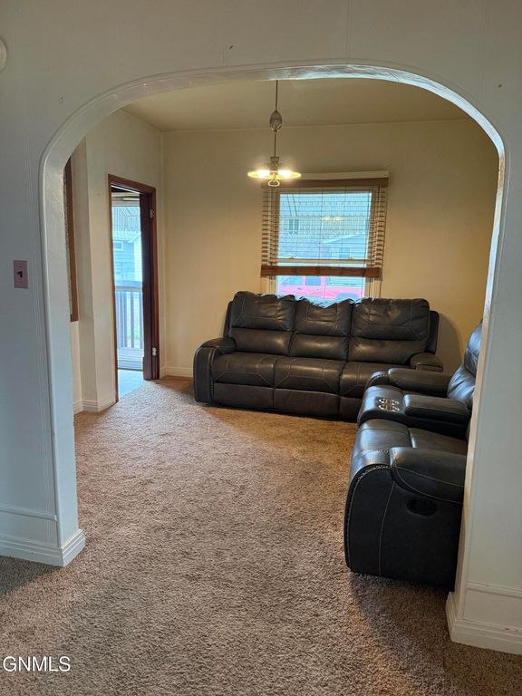 112 C Street N, Richardton, ND 58652 photo 11