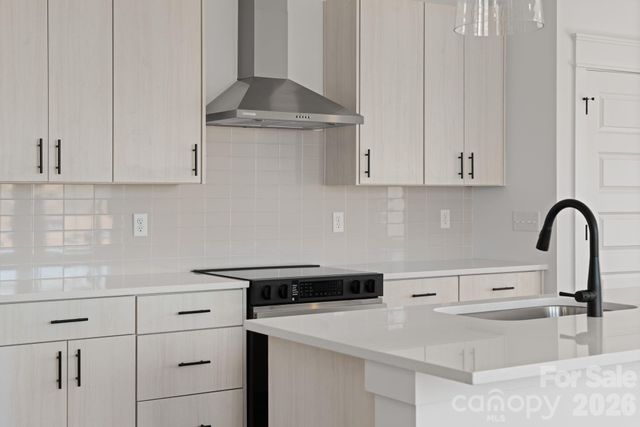 128 Collin Place, Asheville, NC 28804