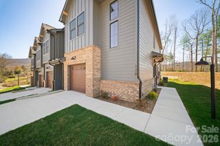 128 Collin Place, Asheville, NC 28804