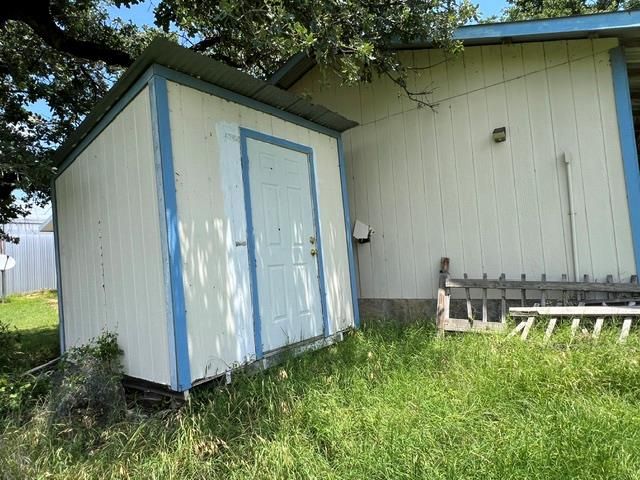 1715 Buckwheat DR, Tow, TX 78672