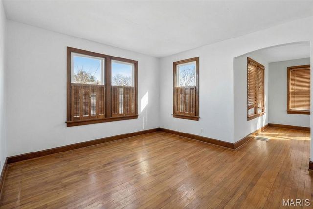 5015 Gerritt Avenue, St Louis, MO 63116