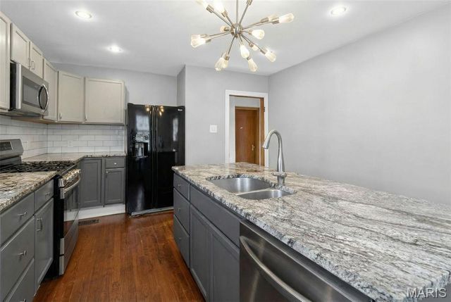 5015 Gerritt Avenue, St Louis, MO 63116