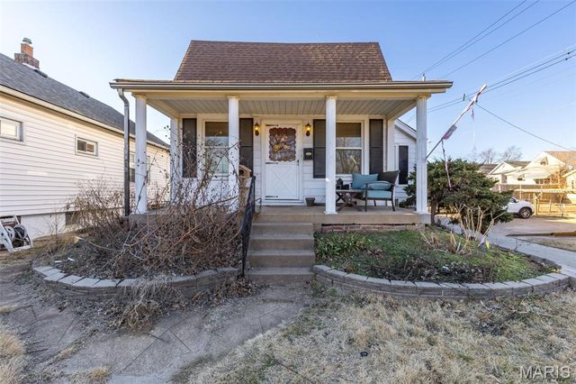 5015 Gerritt Avenue, St Louis, MO 63116