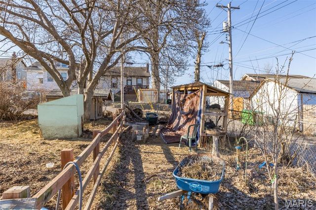 5015 Gerritt Avenue, St Louis, MO 63116