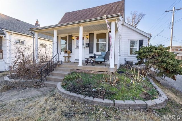 5015 Gerritt Avenue, St Louis, MO 63116