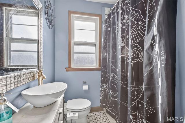 5015 Gerritt Avenue, St Louis, MO 63116