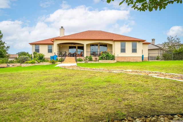 1032 Oak Turn, New Braunfels, TX 78132
