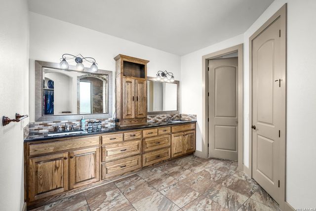 1032 Oak Turn, New Braunfels, TX 78132