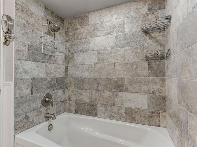 9724 Kent Drive, Midwest City, OK 73130