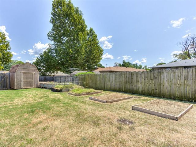 9724 Kent Drive, Midwest City, OK 73130