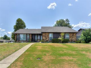9724 Kent Drive, Midwest City, OK 73130