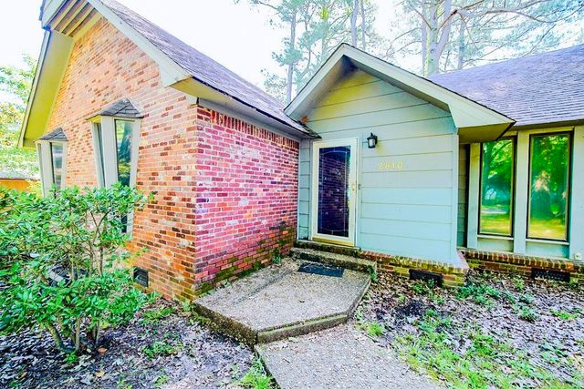 2810 W Gray Fox Ln, Jacksonville, AR 72076