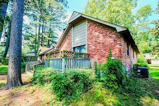 2810 W Gray Fox Ln, Jacksonville, AR 72076
