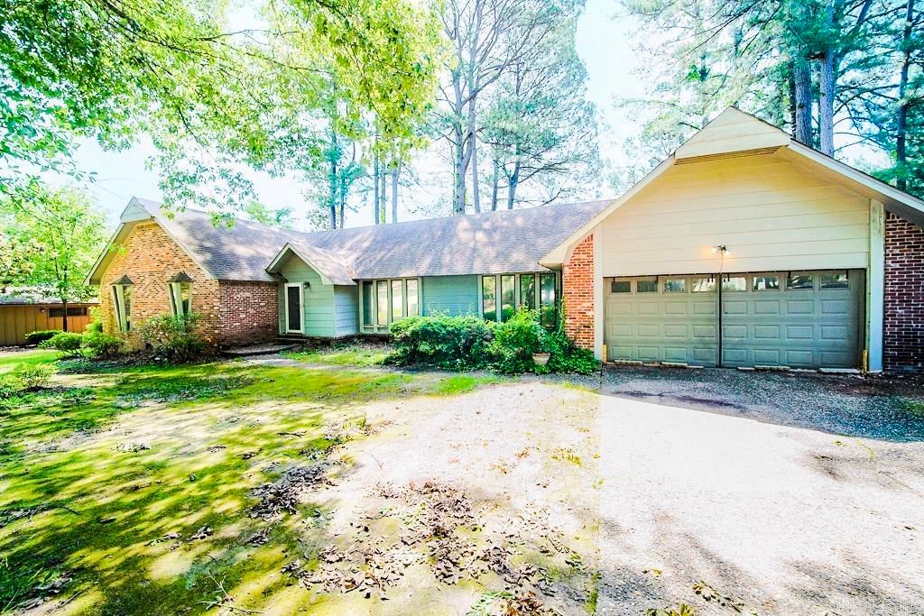 2810 W Gray Fox Ln, Jacksonville, AR 72076