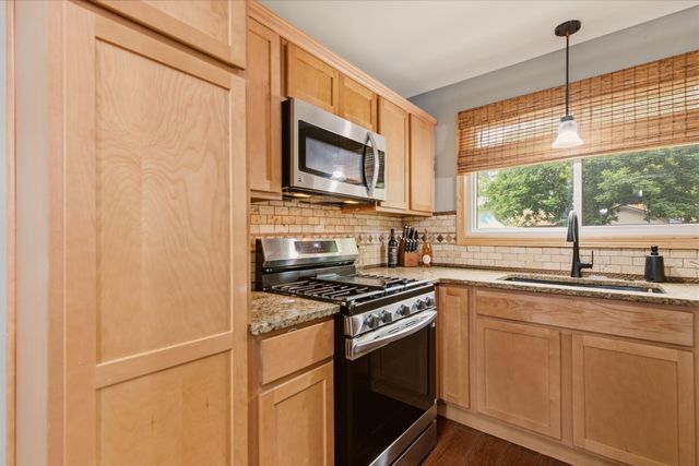 1208 E Luther St, Wichita, KS 67216