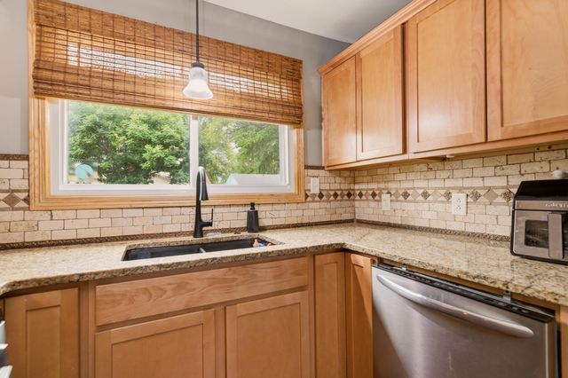 1208 E Luther St, Wichita, KS 67216