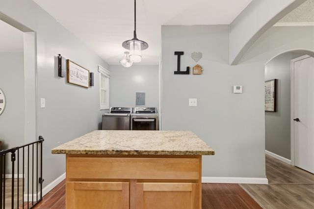 1208 E Luther St, Wichita, KS 67216