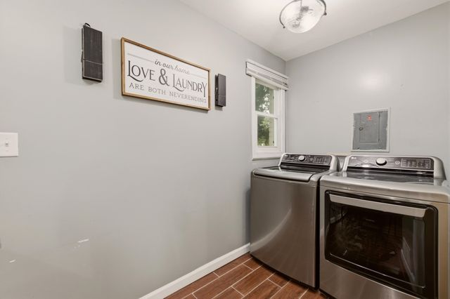 1208 E Luther St, Wichita, KS 67216