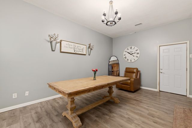 1208 E Luther St, Wichita, KS 67216