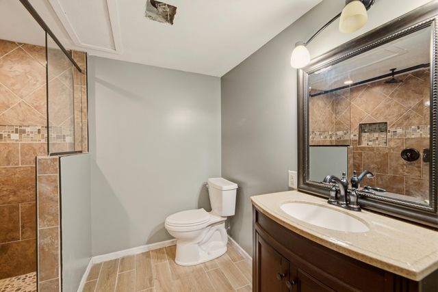 1208 E Luther St, Wichita, KS 67216
