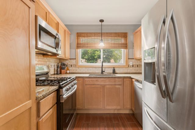 1208 E Luther St, Wichita, KS 67216