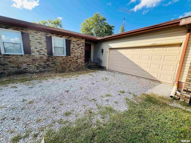 295 Country Acres Road, Eldorado, IL 62930