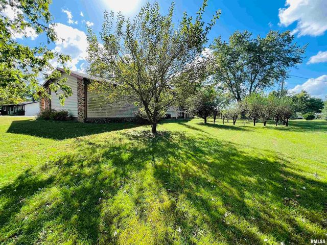 295 Country Acres Road, Eldorado, IL 62930