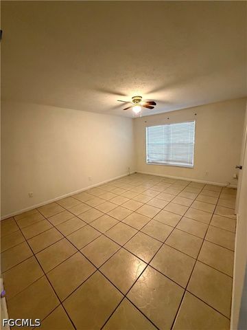 521 NE 24th PL 2, Cape Coral, FL 33909