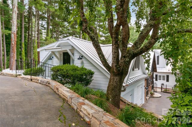 304 Brunswick Drive, Waynesville, NC 28786