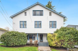 1425 Palm Avenue SW, Seattle, WA 98116