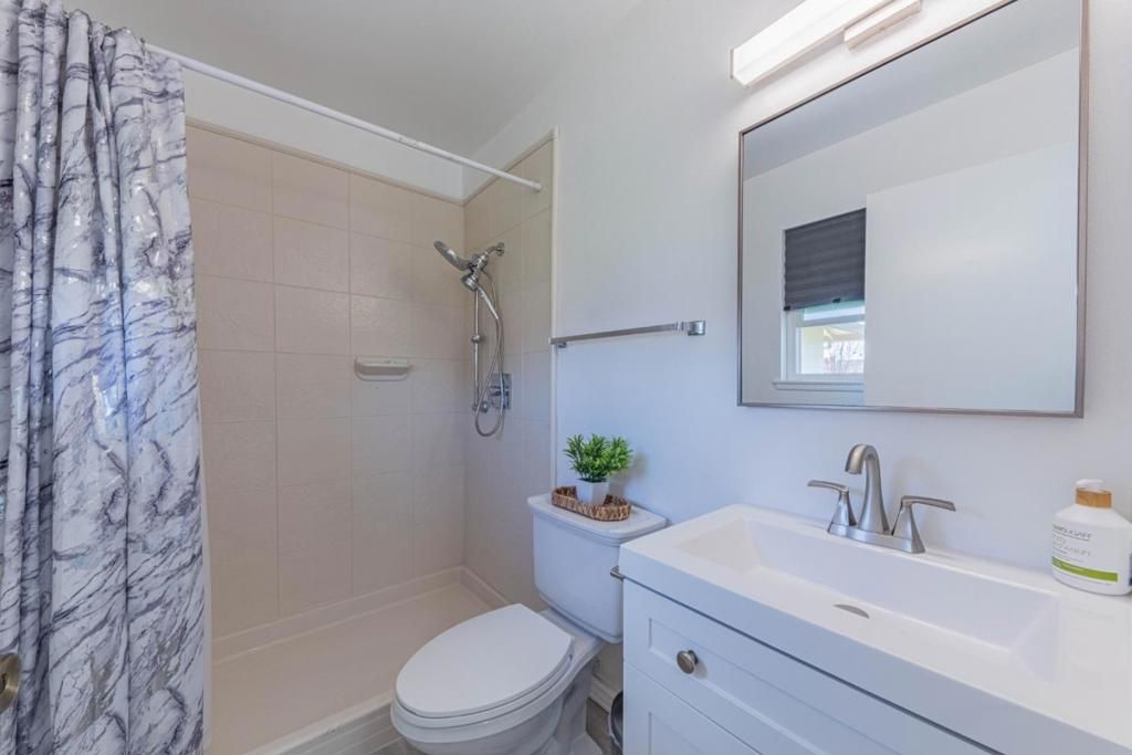 Image 19 of property listing at 18505 Swaner Avenue, Salinas, CA 93906