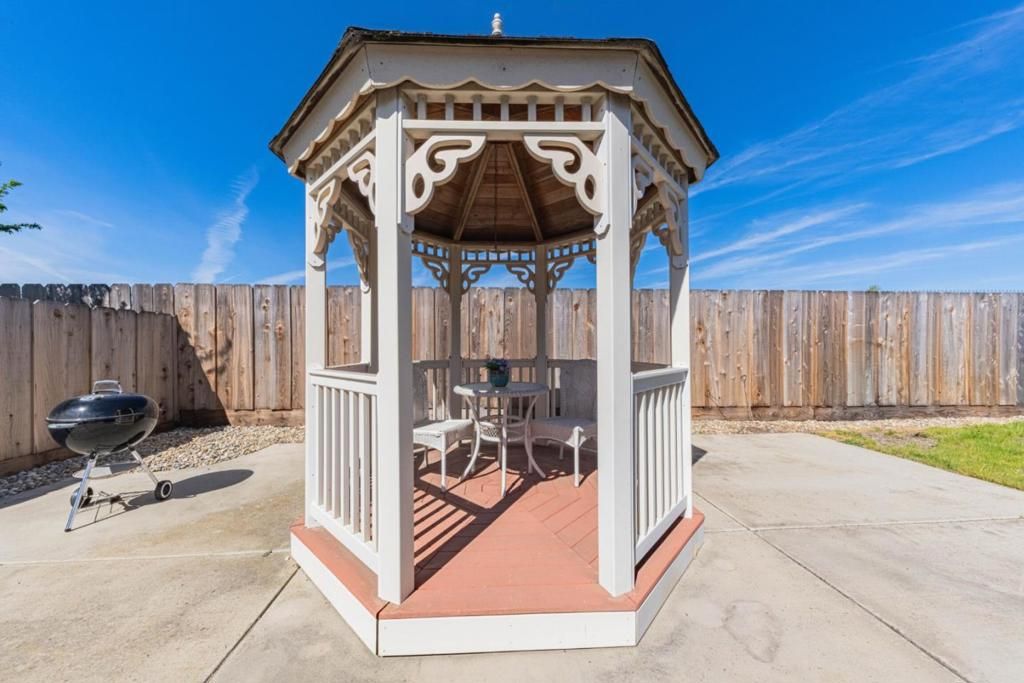 Image 27 of property listing at 18505 Swaner Avenue, Salinas, CA 93906