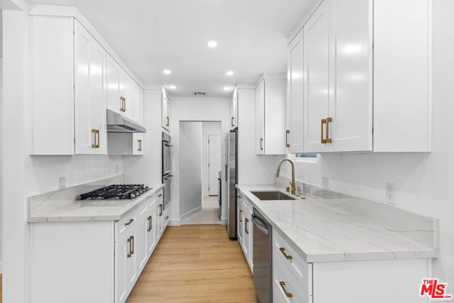 1722 Bel Aire Drive, Glendale, CA 91201