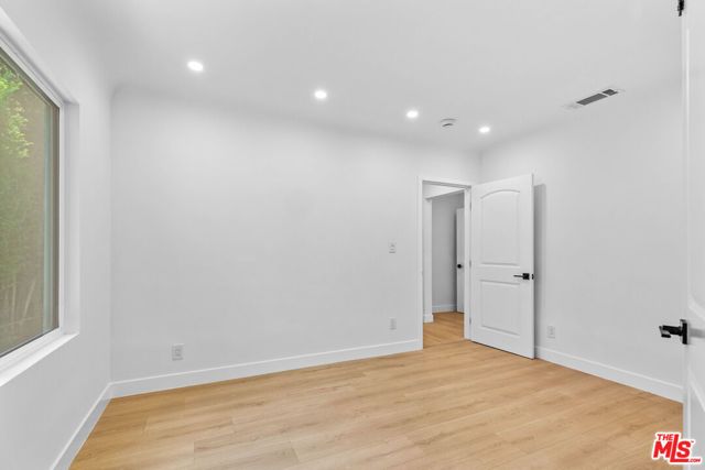 1722 Bel Aire Drive, Glendale, CA 91201