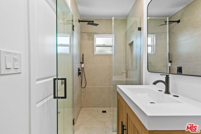1722 Bel Aire Drive, Glendale, CA 91201