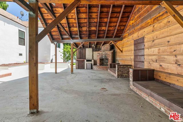 1722 Bel Aire Drive, Glendale, CA 91201