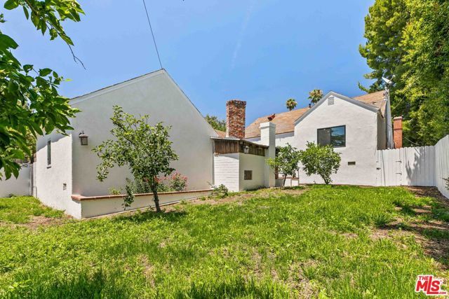 1722 Bel Aire Drive, Glendale, CA 91201