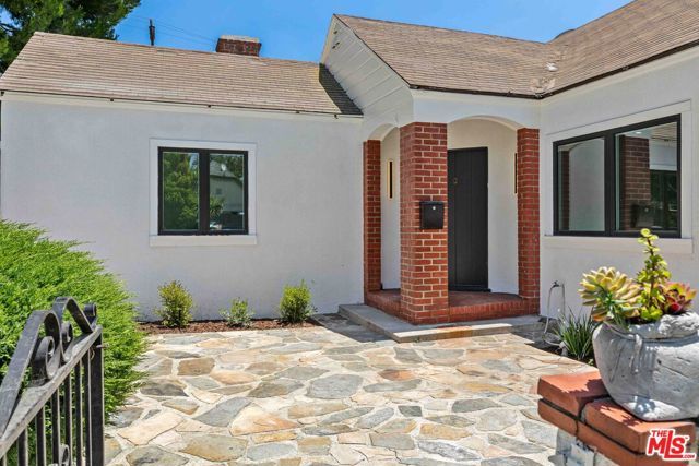 1722 Bel Aire Drive, Glendale, CA 91201