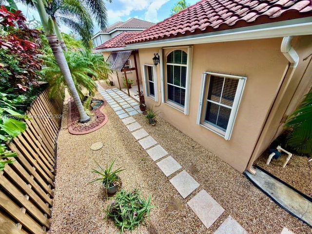 3626 SW 161st Terrace, Miramar, FL 33027