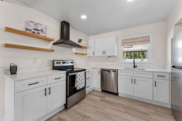 7060 79TH AVENUE N, Pinellas Park, FL 33781