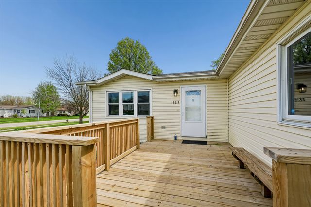 2814 SE Peachtree Drive, Ankeny, IA 50021