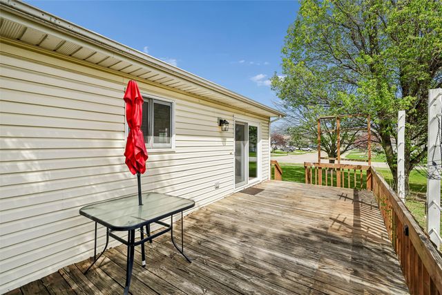 2814 SE Peachtree Drive, Ankeny, IA 50021